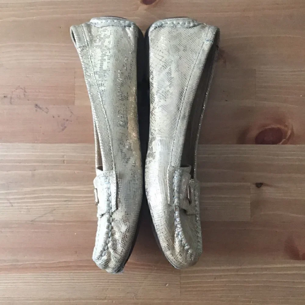Vionic gold leather